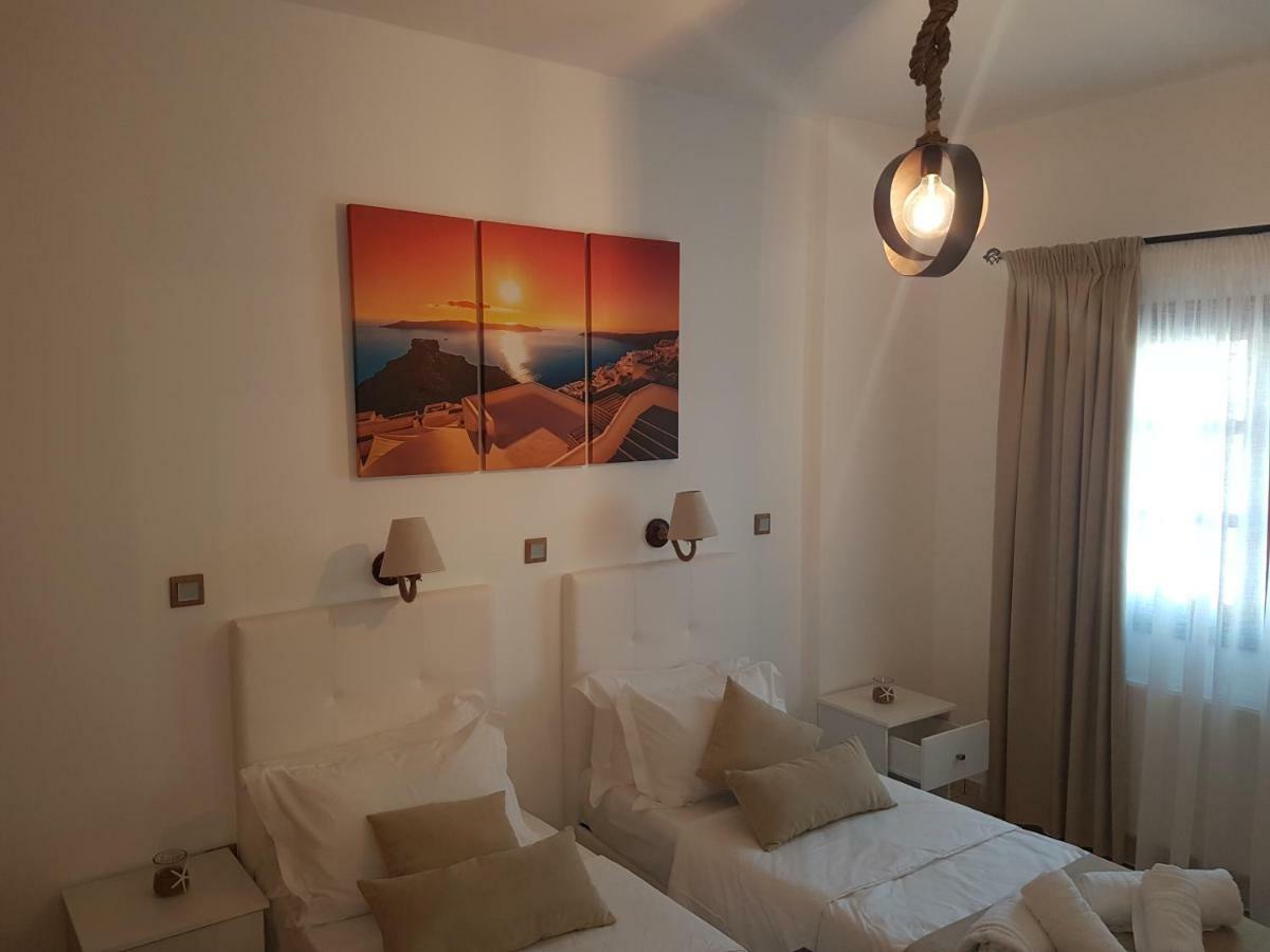 Santorini Family Apartments Kamári Zewnętrze zdjęcie